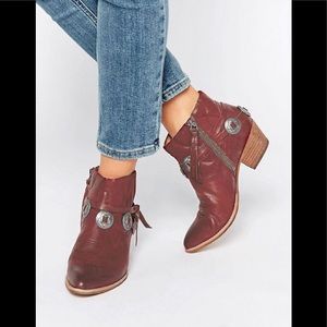 Dolce Vita Harness Boot